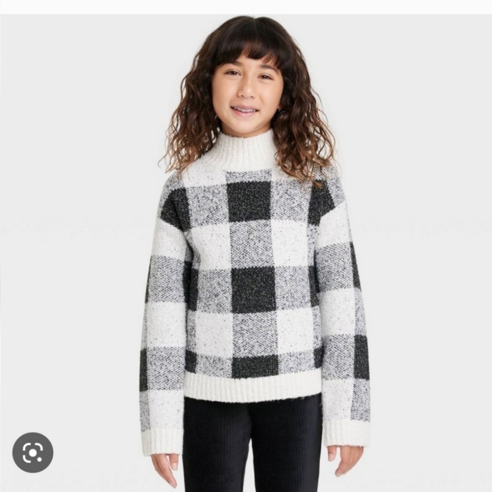 Cat & Jack Black & White Checkered Sweater Size 10/12